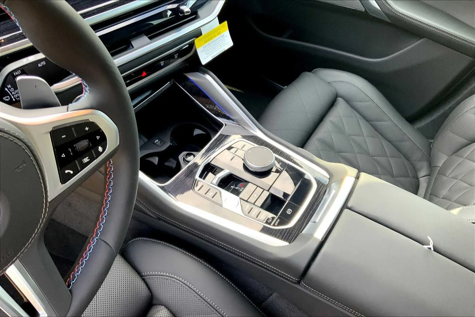 2026 BMW X6 M60i - Photo 7