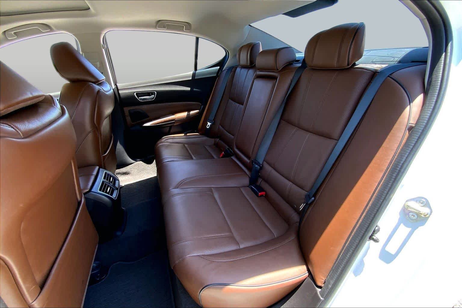 Used 2020 Platinum White Pearl Acura w/Technology Pkg image 20