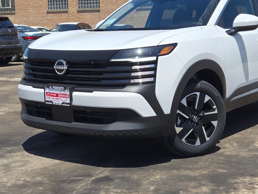Used 2025 White Nissan SV image 2