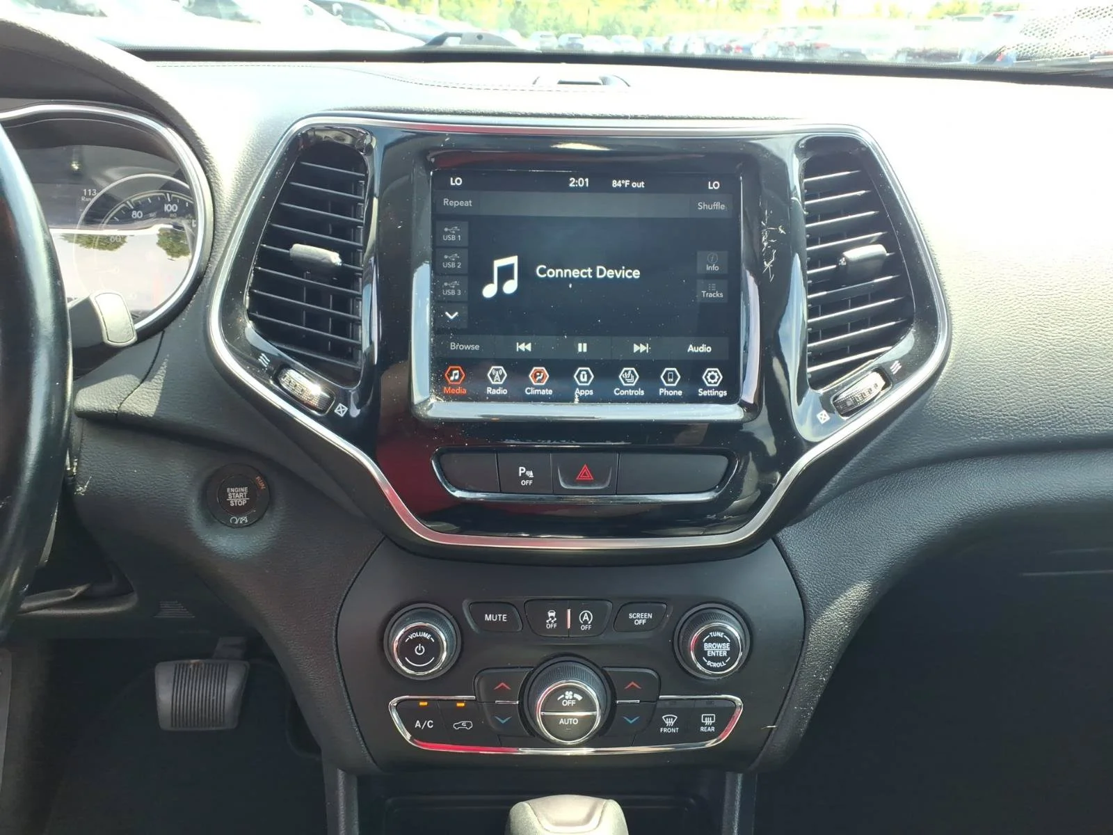 Used 2020 Diamond Black Crystal Pearlcoat Jeep Limited image 9