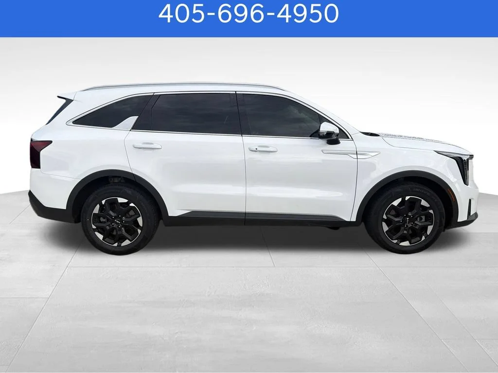Pre-Owned 2024 Kia Sorento S