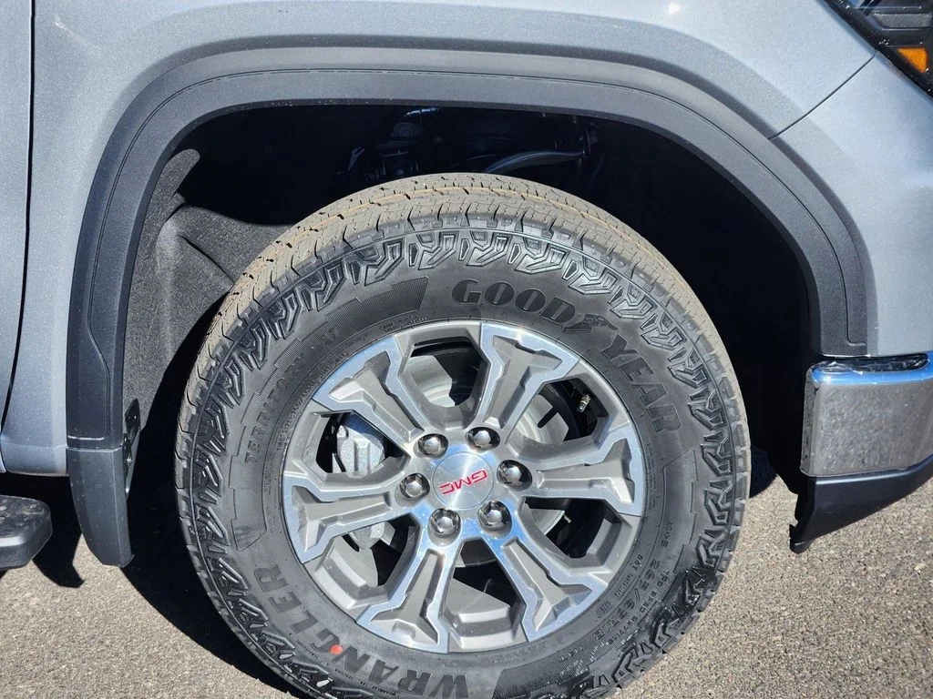 2026 GMC Sierra 1500 SLE - Photo 9
