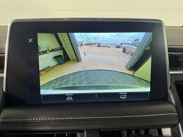 Used 2022 White Chevrolet Premier image 22