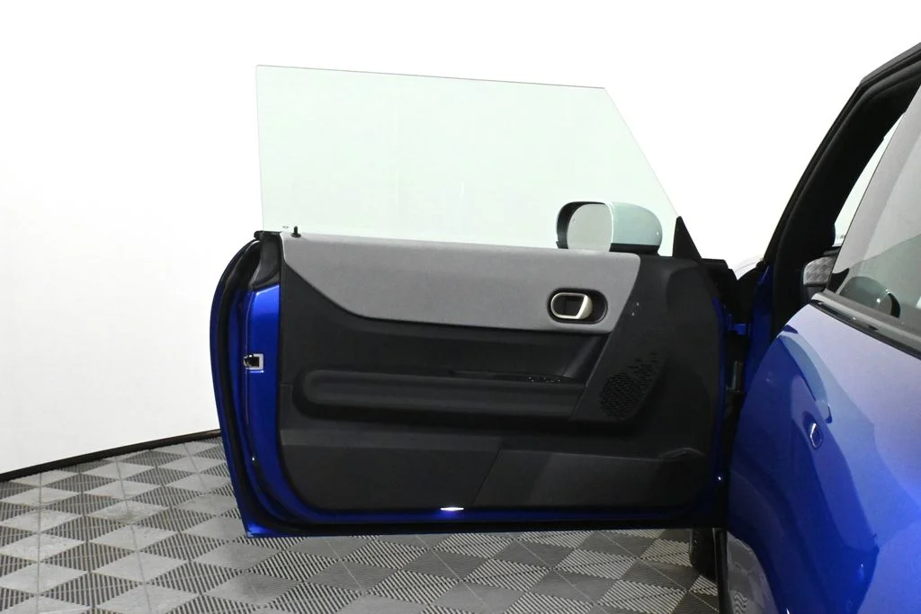 Certified Used 2025 Blue MINI Iconic image 31