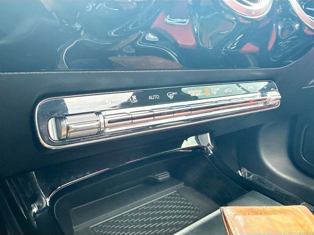Used 2019 Gold Mercedes-Benz A 220 image 15