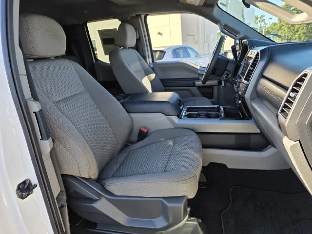 Certified Used 2022 Oxford White Ford XLT image 26