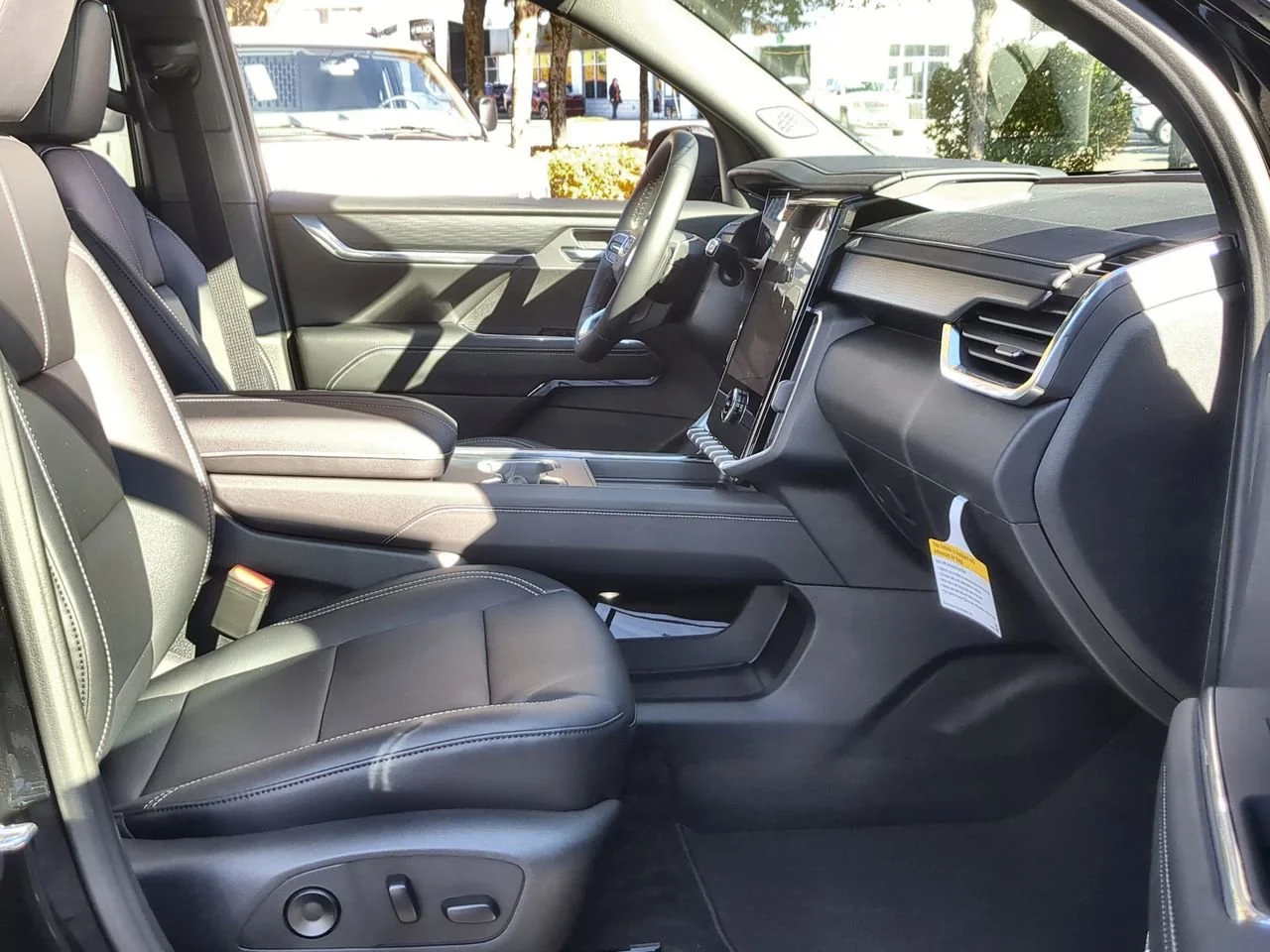 New 2026 Ebony Twilight Metallic GMC Elevation image 28