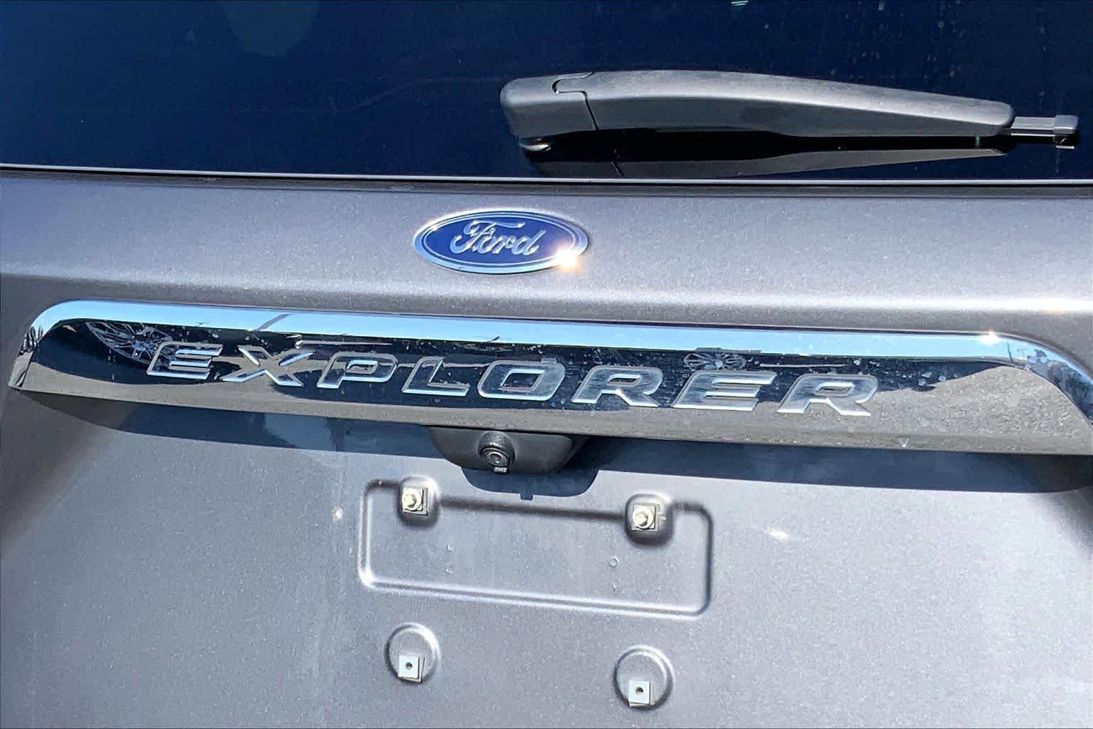 Used 2022 Carbonized Gray Metallic Ford XLT image 27