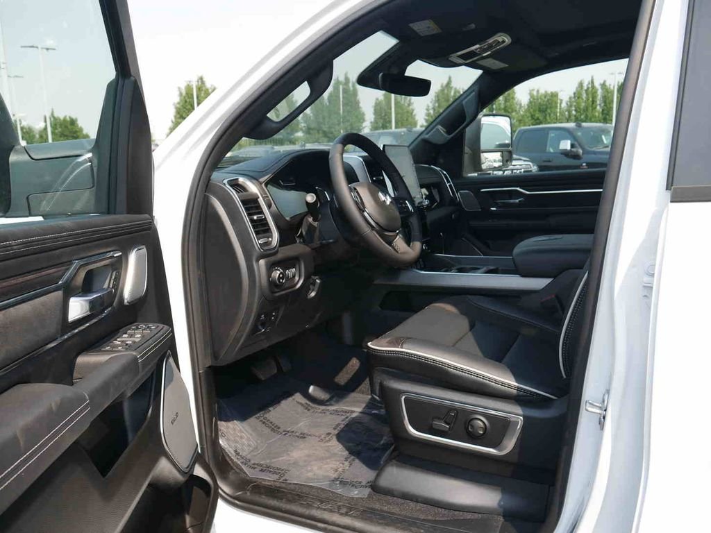2026 RAM 1500 Laramie - Photo 36