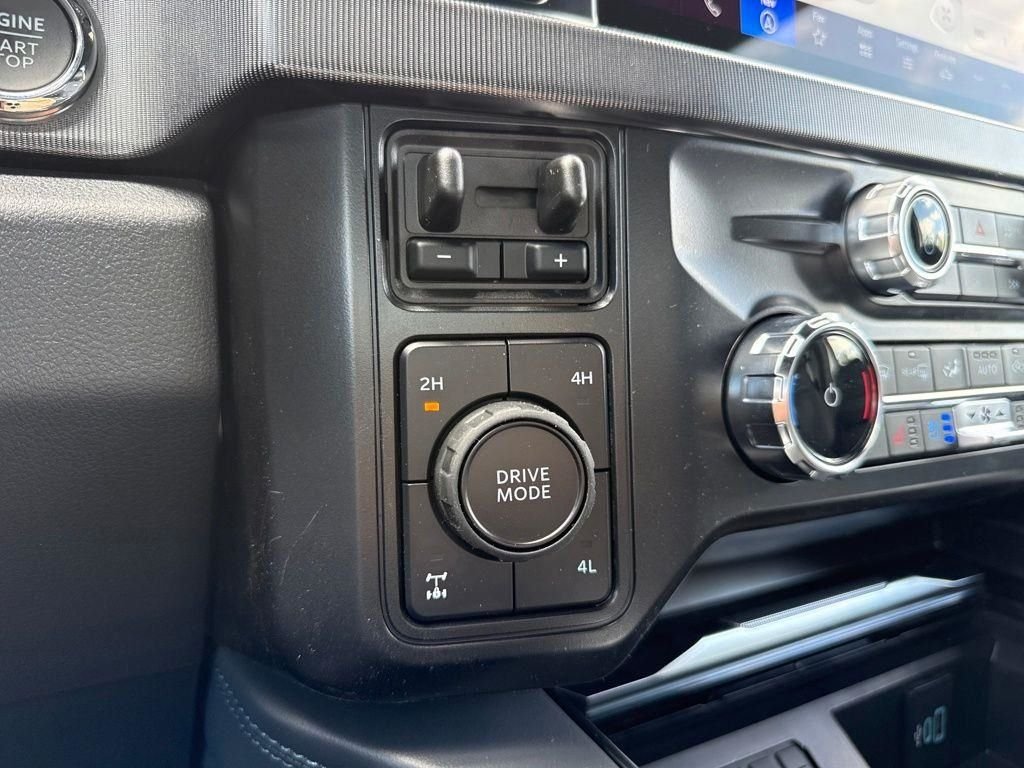 New 2026 Star White Metallic Tri-Coat Ford F-250® Platinum® image 34