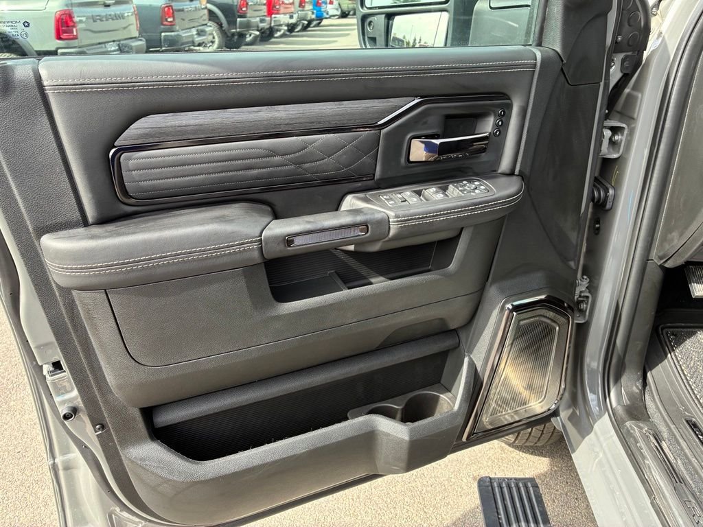 New 2026 Ceramic Gray Clearcoat RAM Limited image 14