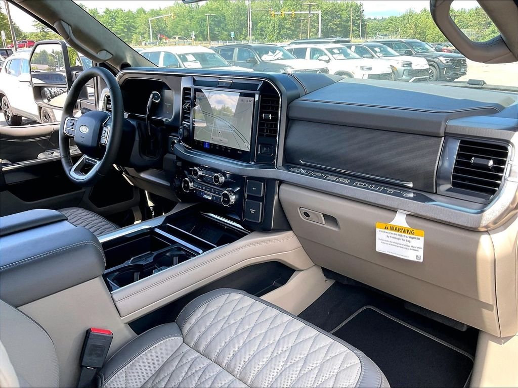 New 2026 Agate Black Metallic Ford Platinum image 10