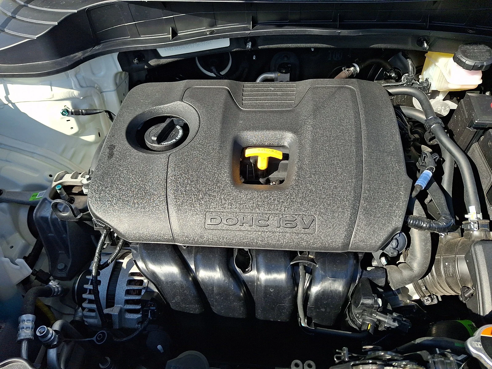 Certified Used 2025 White Kia LX image 27