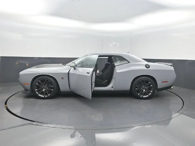 Used 2021 Gray Dodge R/T Scat Pack image 34
