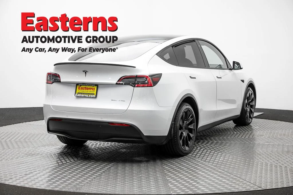 Used 2021 White Tesla Long Range image 5