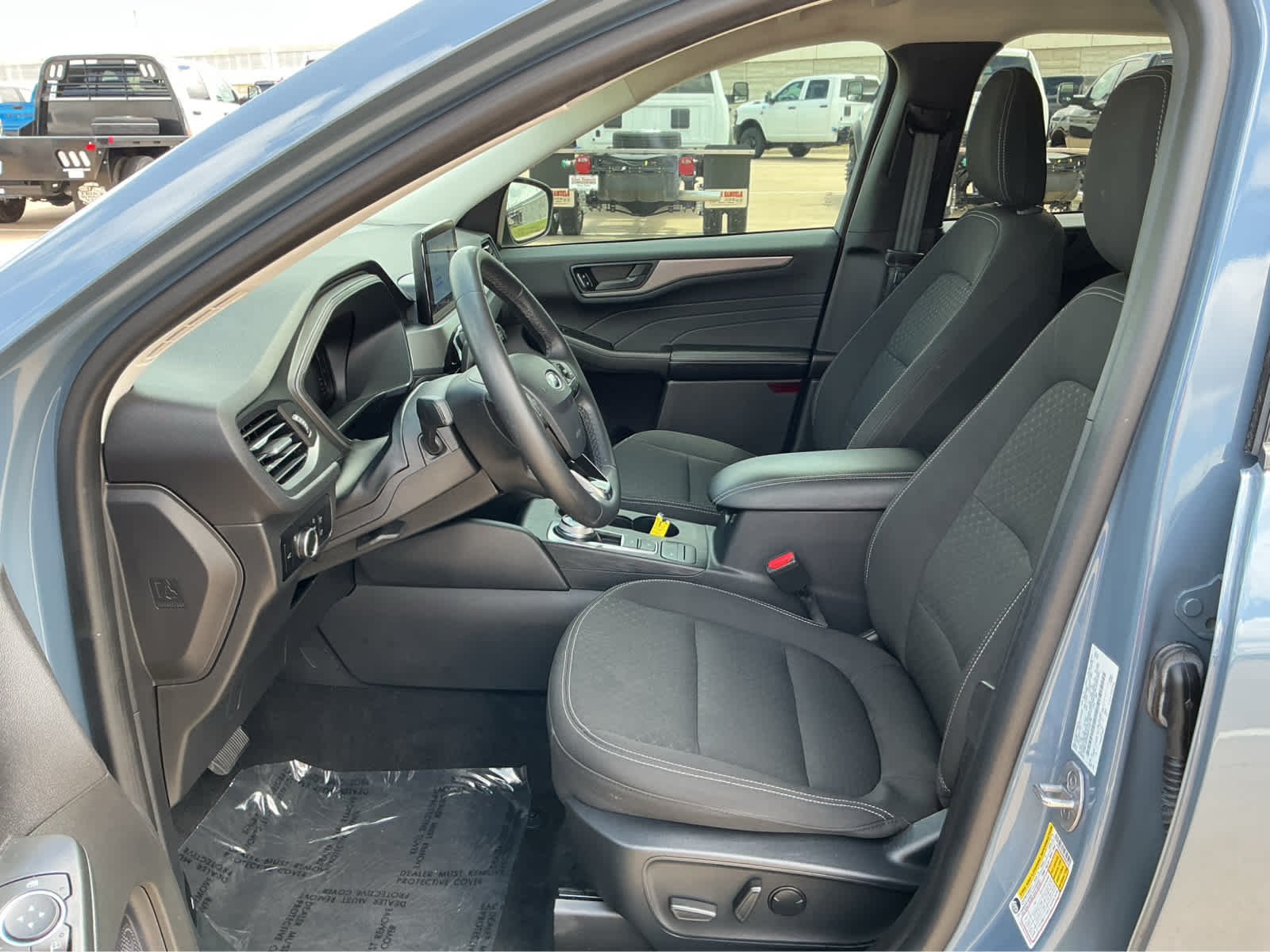 Used 2024 Vapor Blue Metallic Ford Active image 11