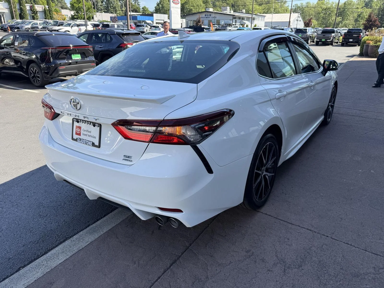 Used 2023 Ice Cap Toyota SE image 8