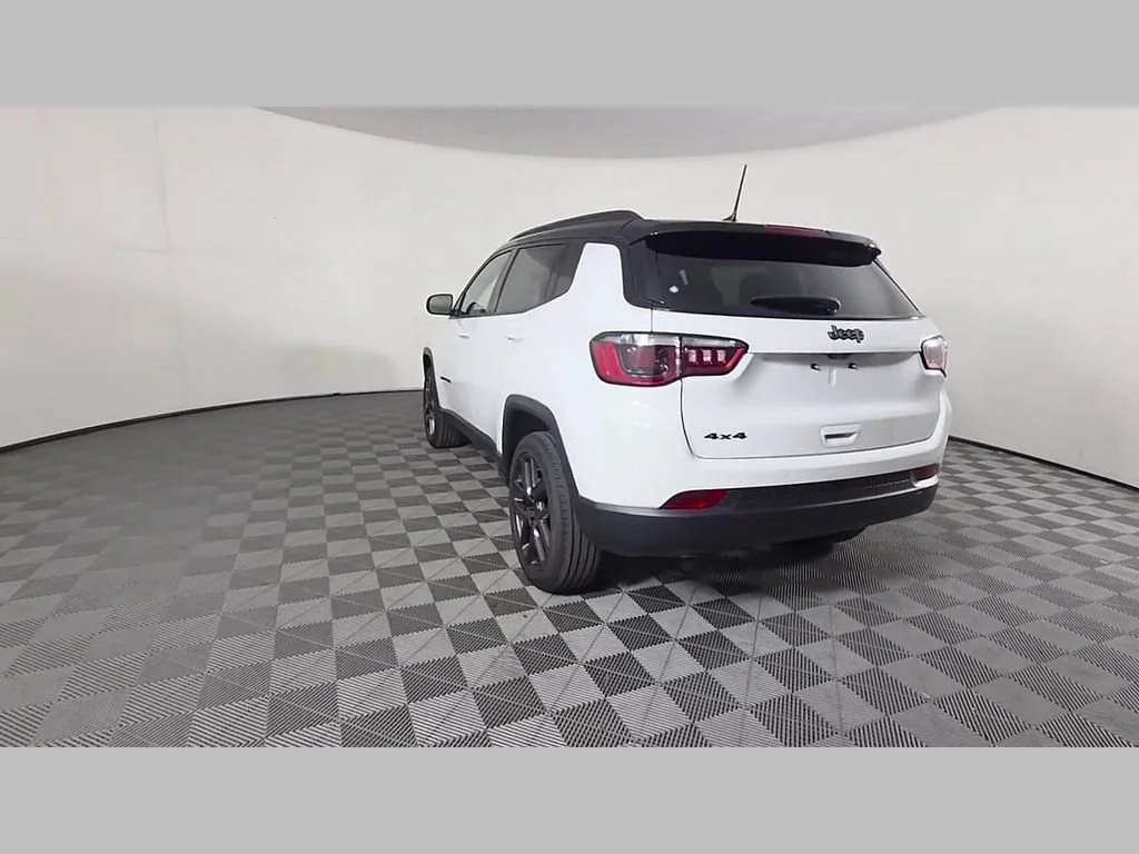New 2026 Bright White Clearcoat Jeep Limited Altitude image 31