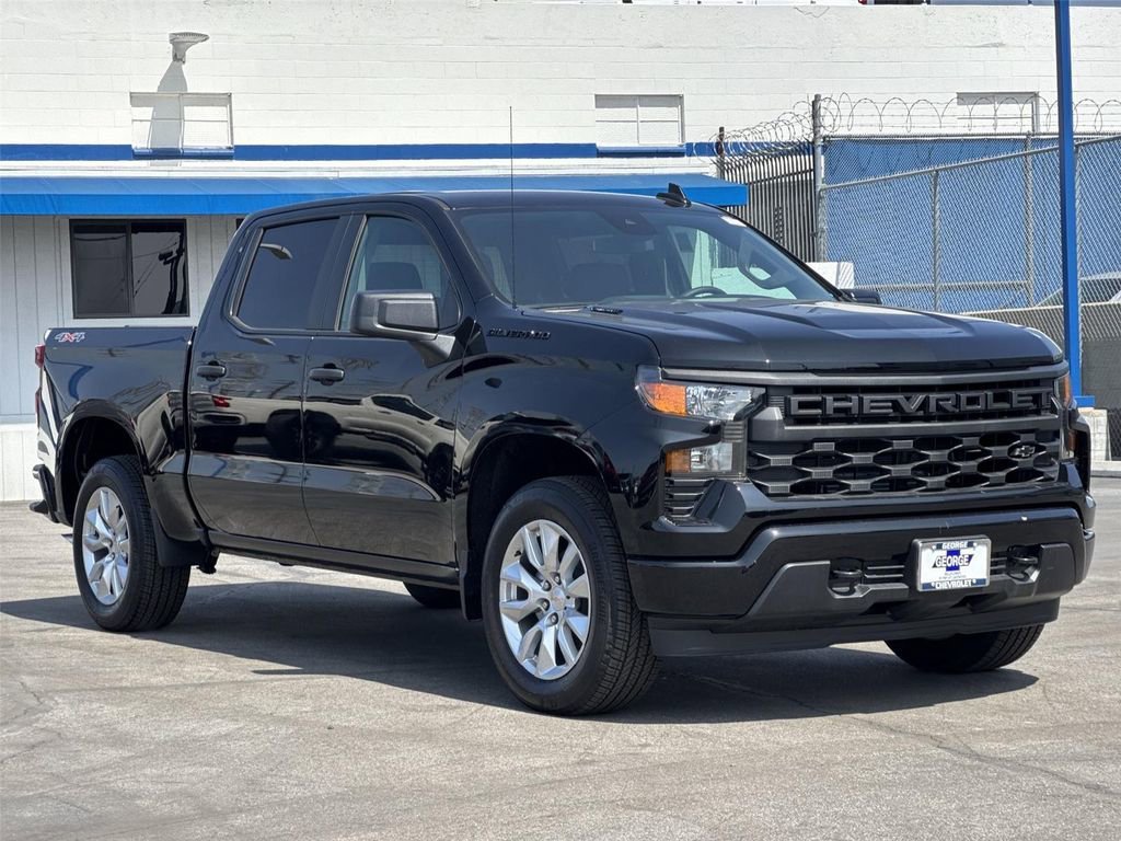 2026 Chevrolet Silverado 1500 Custom - Photo 3