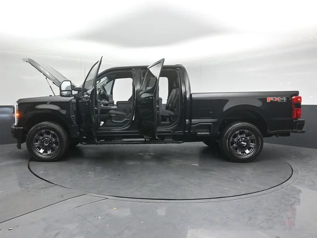 Used 2024 Agate Black Metallic Ford Lariat image 53