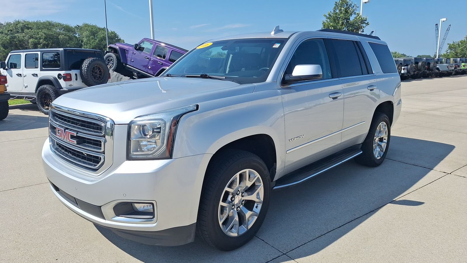 Used 2016 Silver GMC SLE image 8