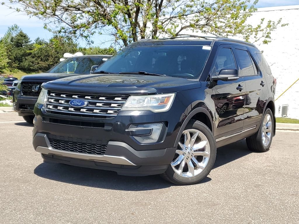 2016 Ford Explorer XLT 4WD's photo