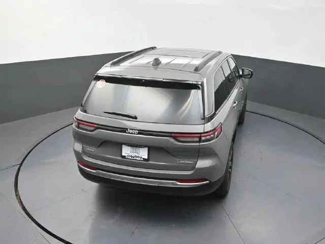 New 2027 Sting-Gray Clear-Coat Paint Jeep Limited image 15