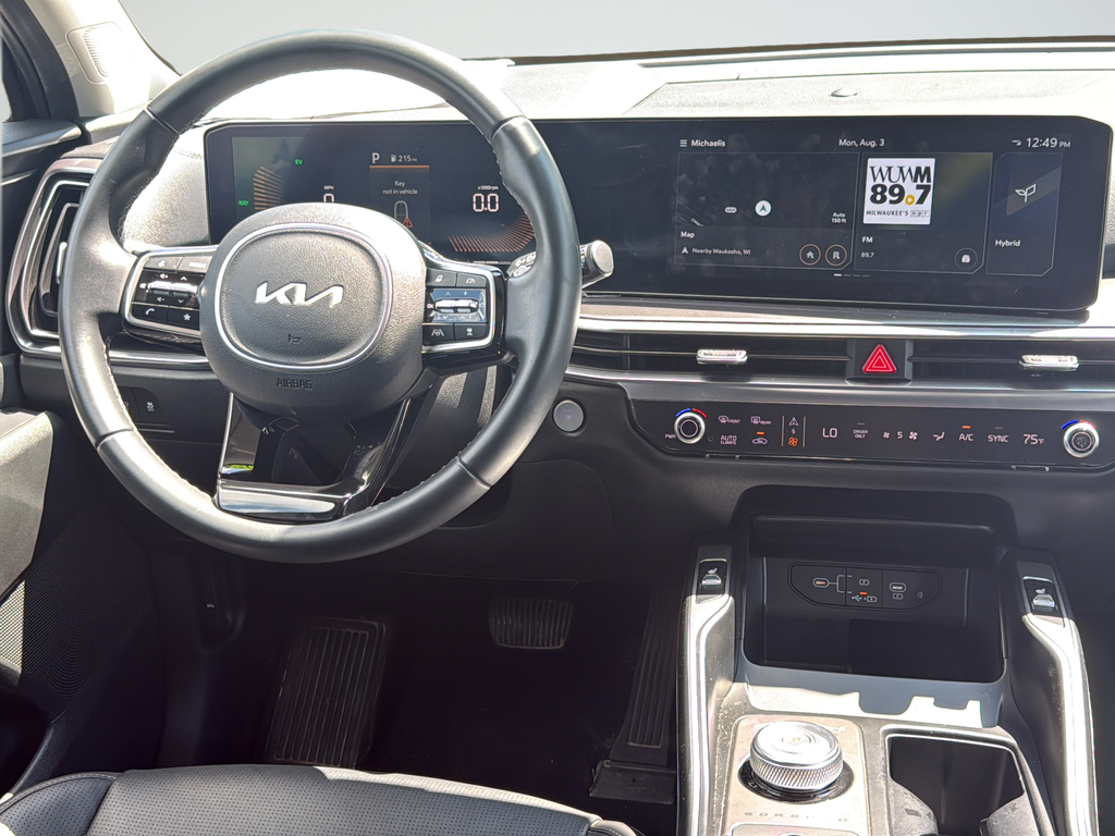 Used 2025 Black Kia EX image 11