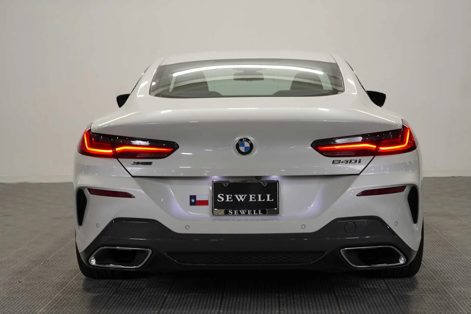 Used 2023 Mineral White Metallic BMW 840i image 5