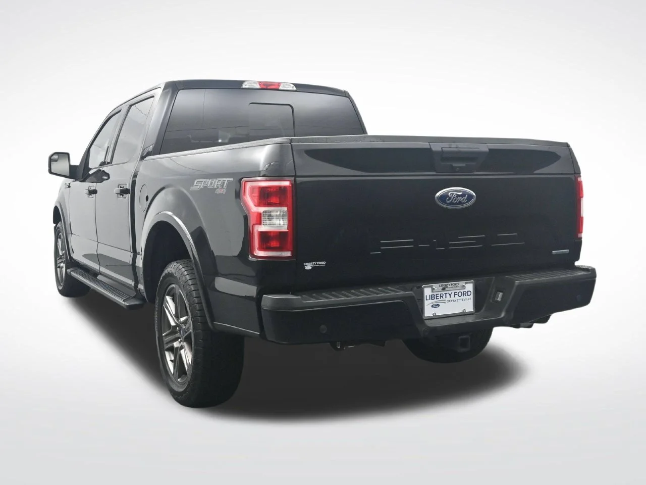 Used 2020 Black Ford XLT image 9