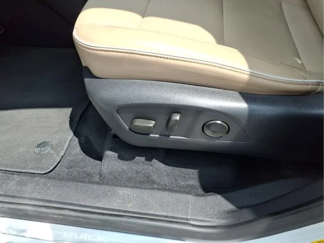 Used 2025 White Buick Preferred image 21