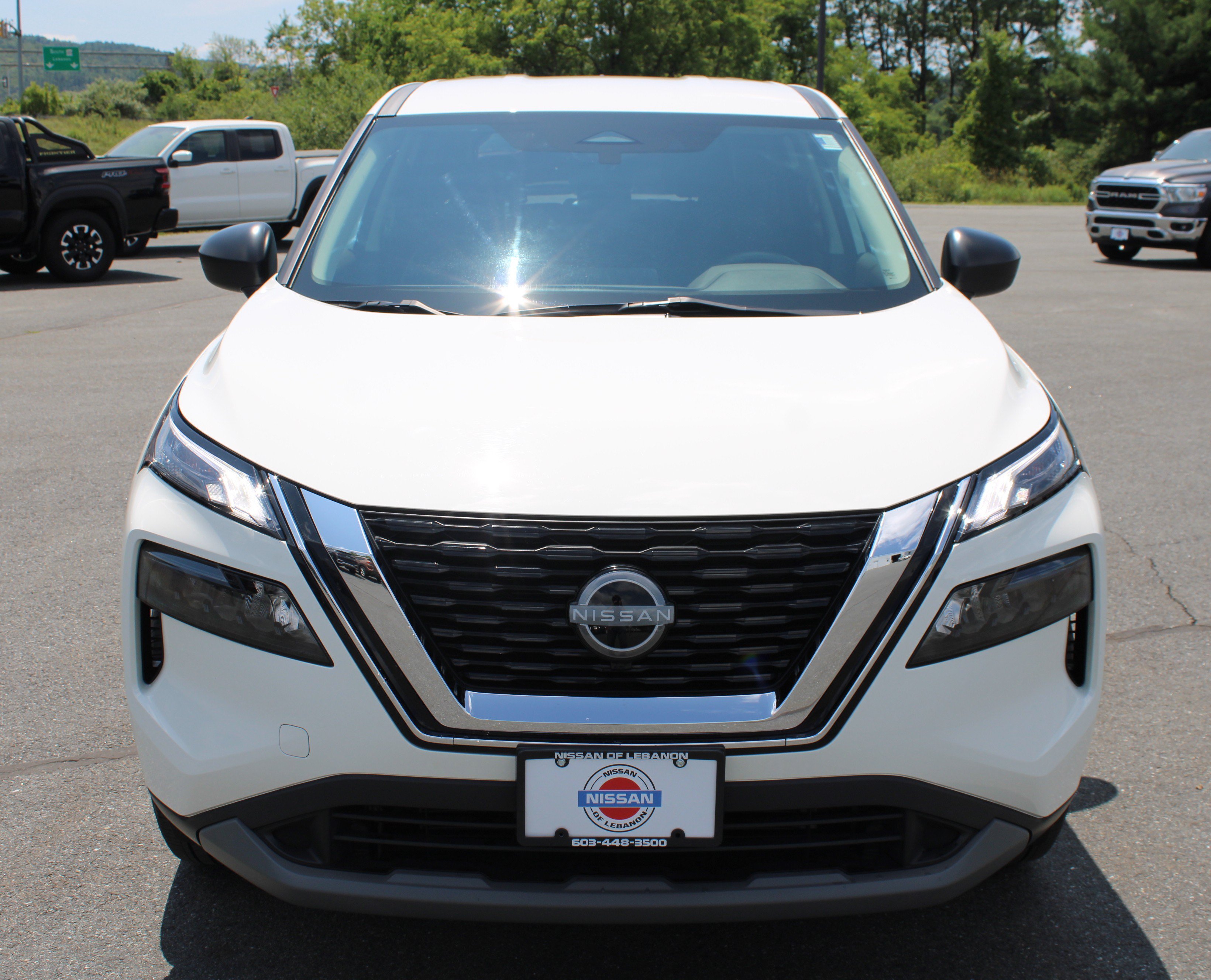 Used 2023 Glacier White Nissan S image 2