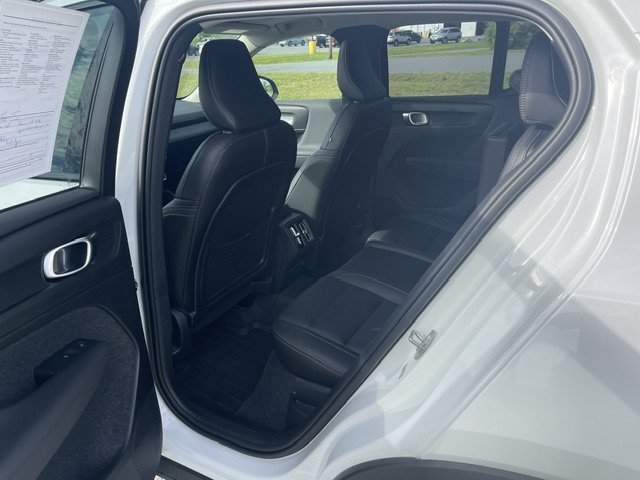 Used 2025 White Volvo Plus Dark Theme image 16