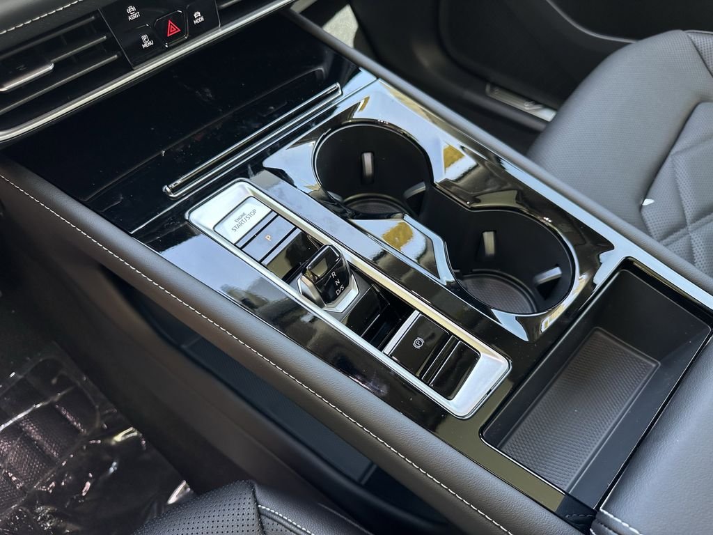 New 2026 Black Volkswagen 2.0T SE w/Technology image 24
