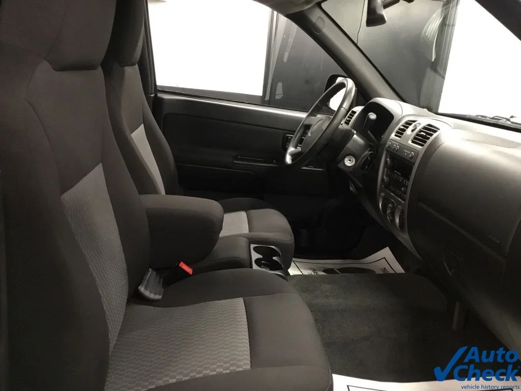 Used 2011 Black Chevrolet 1LT image 23