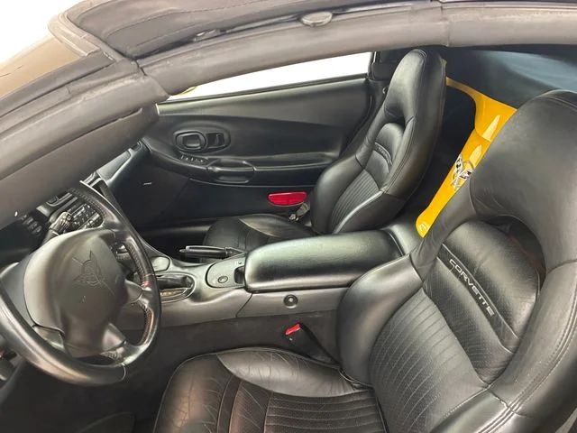 Used 2003 Yellow Chevrolet CONVERTIBLE image 11