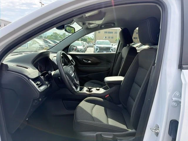 Used 2024 White GMC SLE image 18