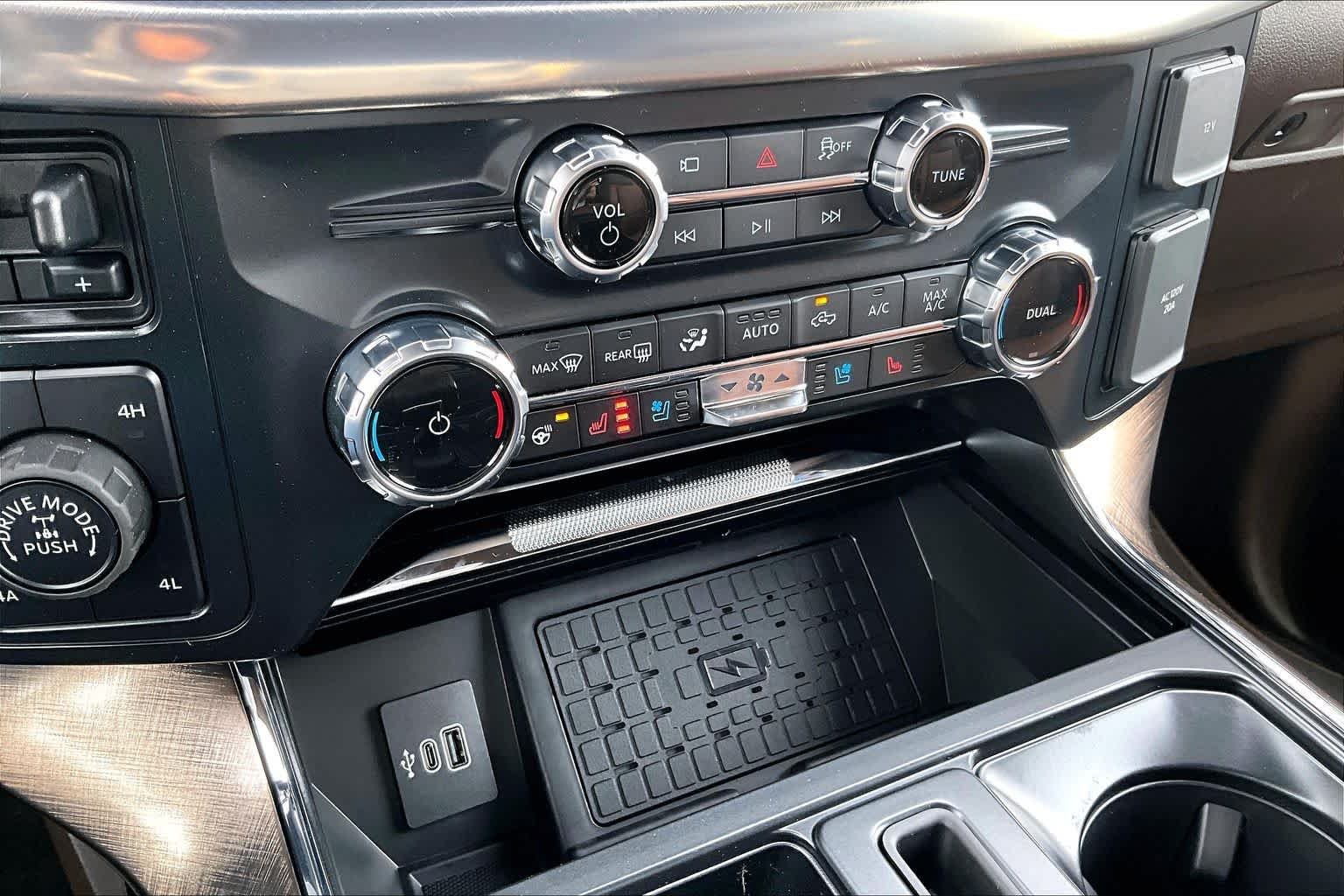 New 2026 Star White Metallic Tri-Coat Ford King Ranch® image 19