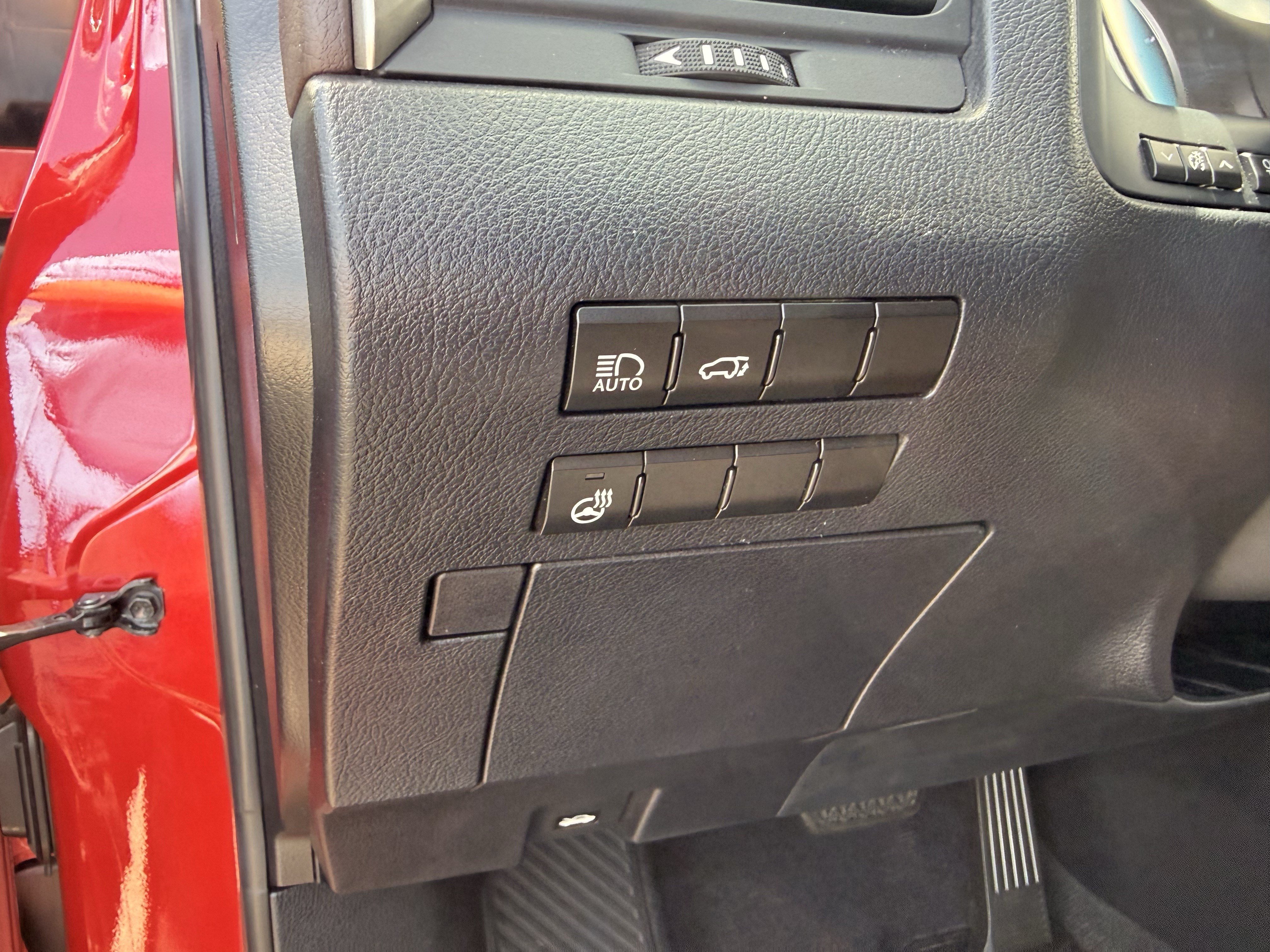Used 2018 Red Lexus RX 350L Luxury image 29