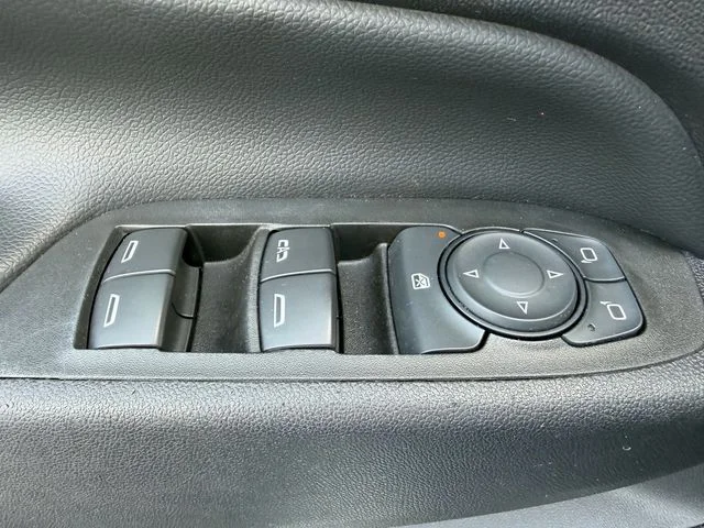 Used 2020 White Chevrolet LT image 23