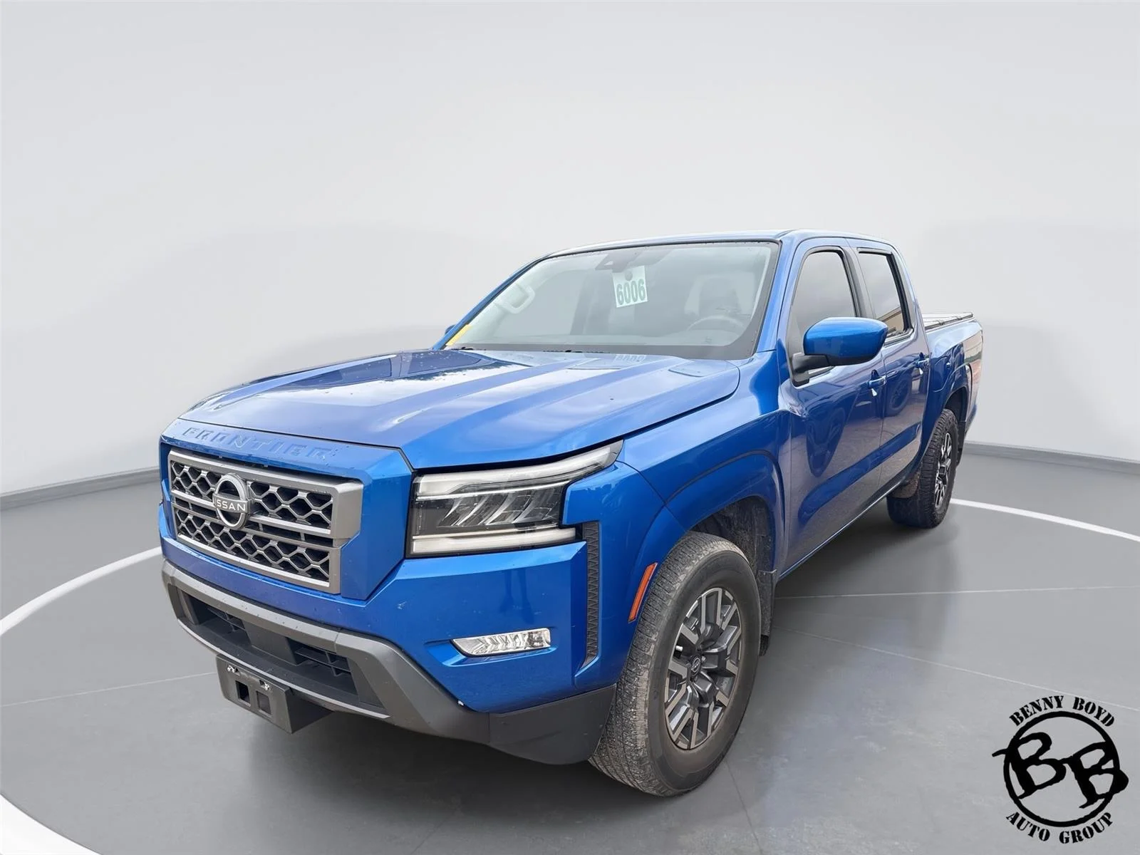 2024 Nissan Frontier SL Crew Cab 4X2's photo