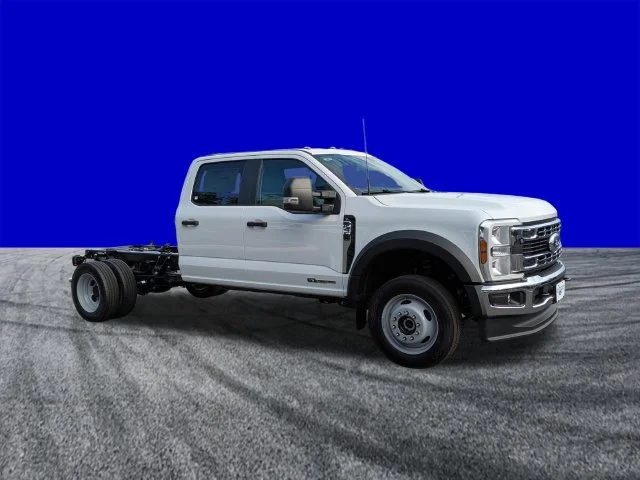 New 2026 Oxford White Ford F-450® XL image 2