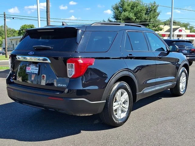 Used 2021 Black Ford XLT image 7