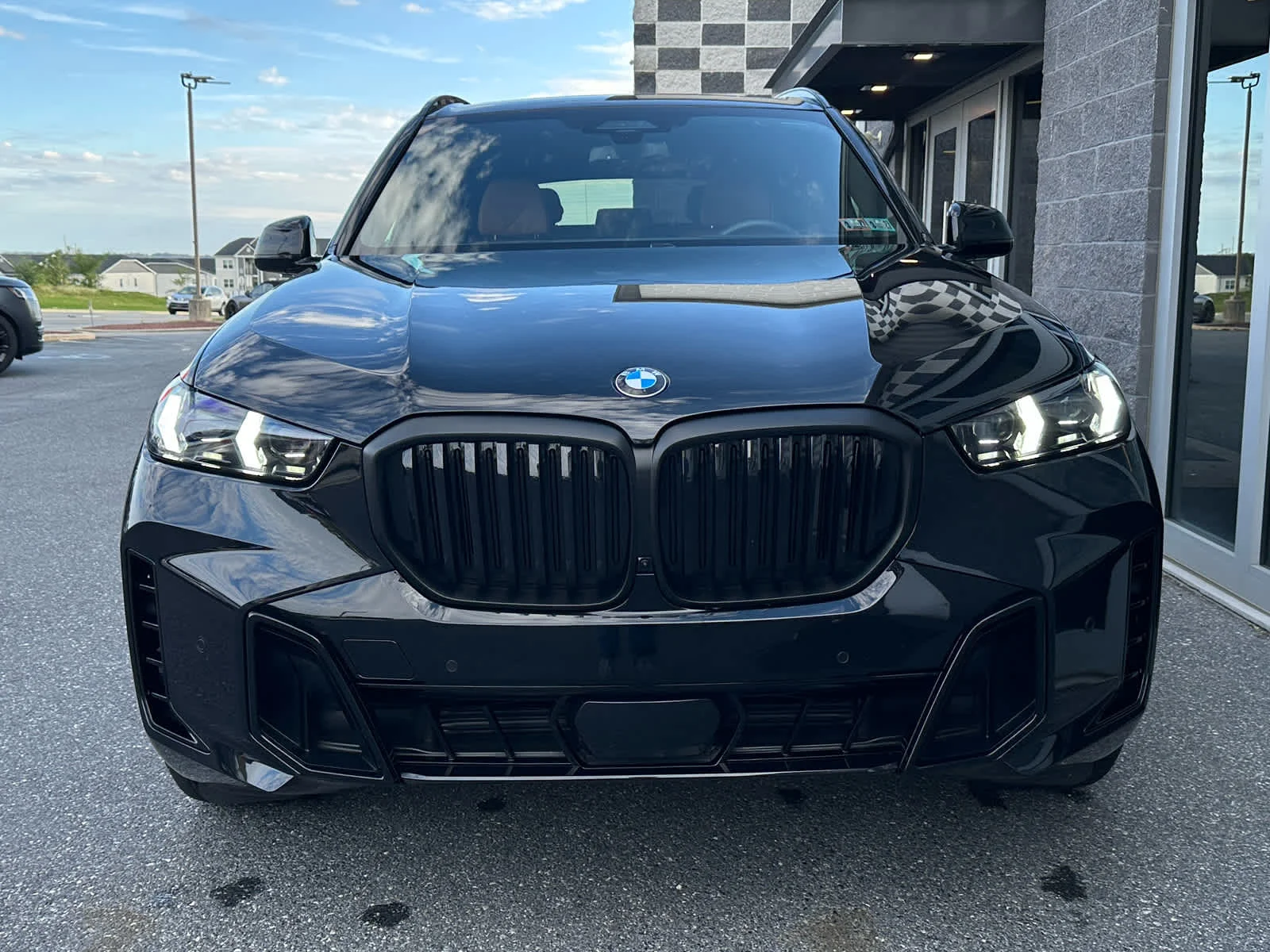 Used 2026 Black Sapphire Metallic BMW xDrive40i image 3