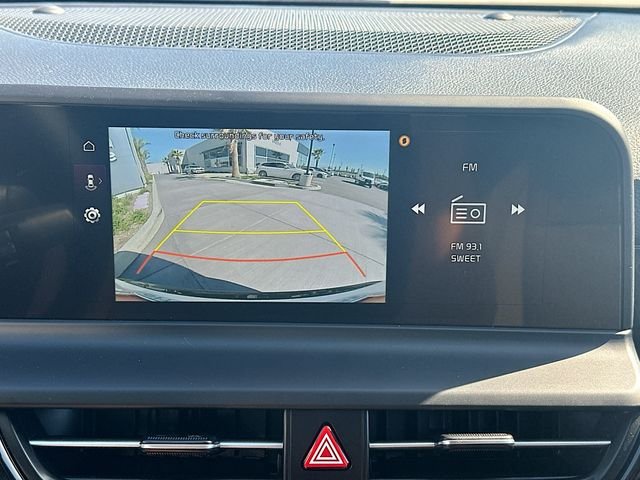 New 2026 Clear White / Black Roof Kia S image 14
