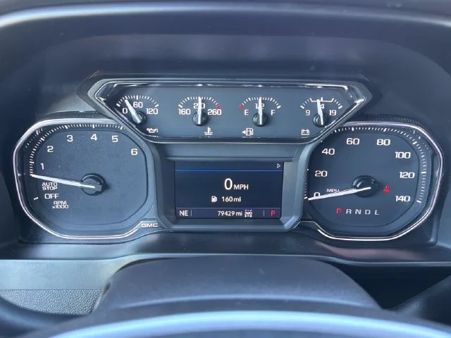 Used 2021 Silver GMC SLT image 11