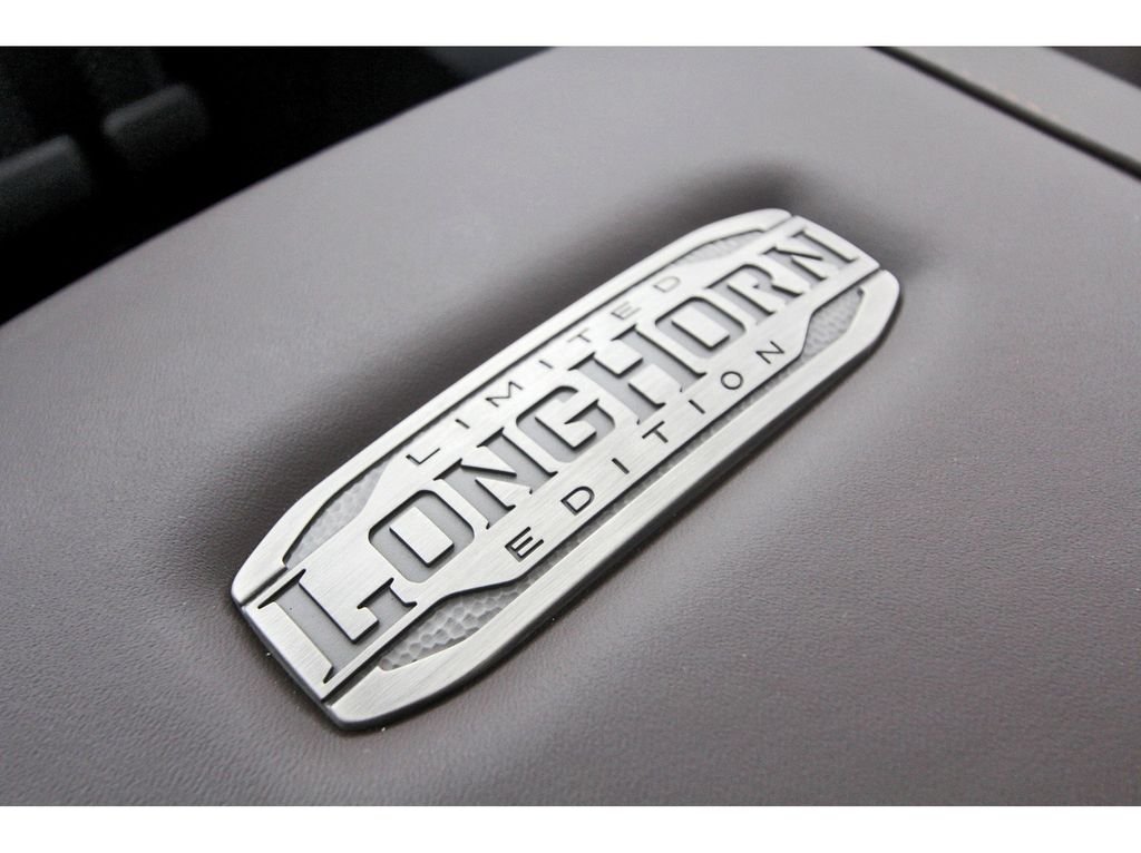 New 2026 Ivory White Tri-Coat Pearl-Coat Exterior Paint RAM Limited image 19