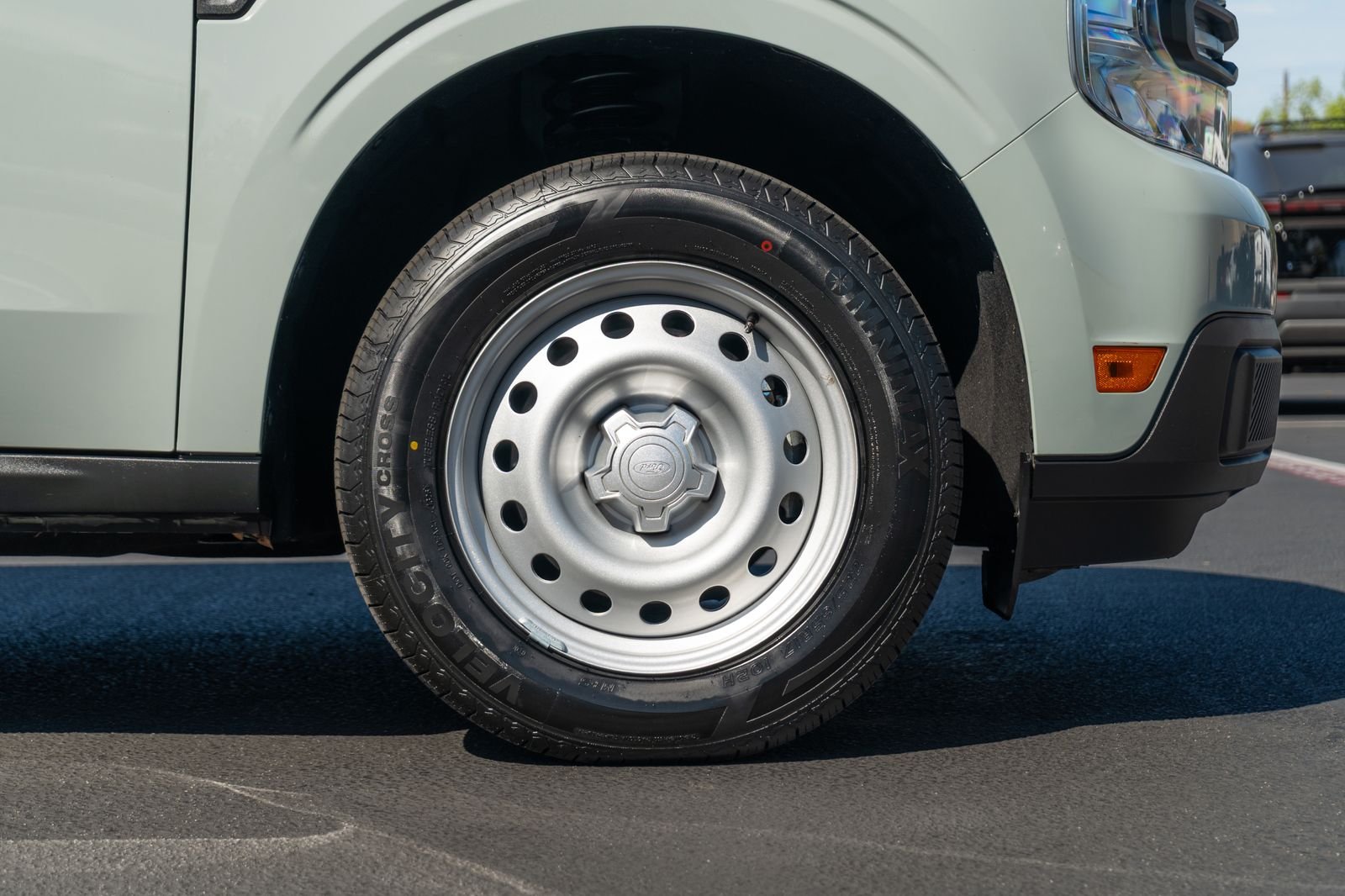 Used 2024 Cactus Ford XL image 6