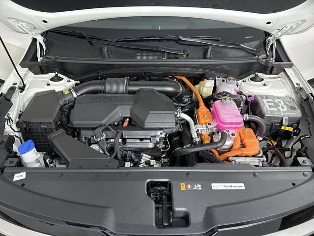 New 2026 Snow White Pearl Kia EX image 25