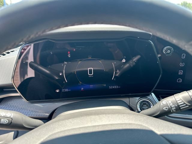 Used 2024 Summit White Chevrolet ACTIV image 14